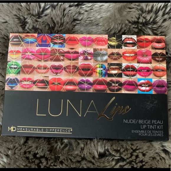 Sealed Measurable Difference LUNA LIPS tint kit - Picture 1 of 3